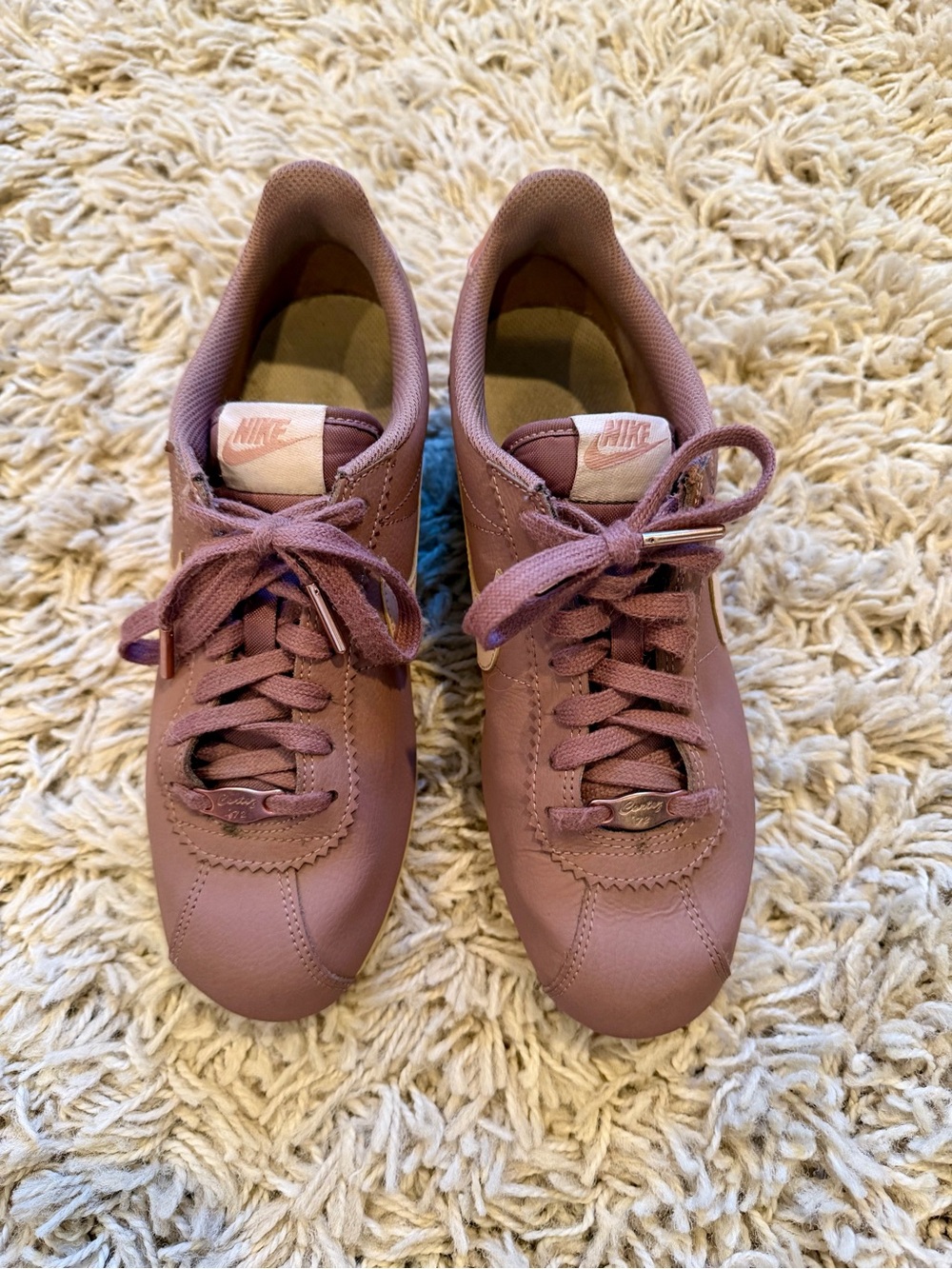 Nike Women’s Mauve Cortez - Picture 2 of 5
